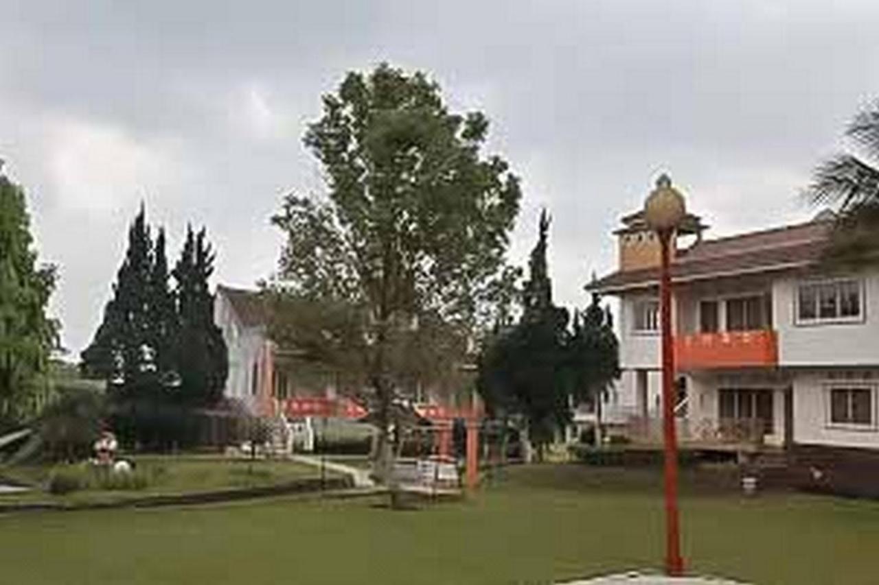 Hotel Puspa Sari Redpartner Ciater Ngoại thất bức ảnh