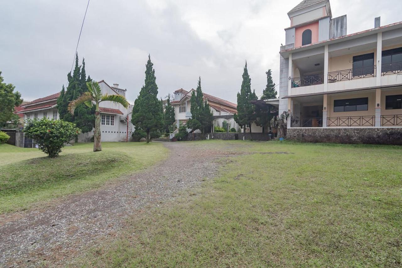 Hotel Puspa Sari Redpartner Ciater Ngoại thất bức ảnh