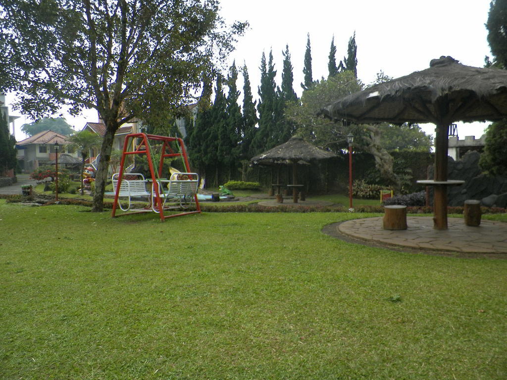 Hotel Puspa Sari Redpartner Ciater Ngoại thất bức ảnh
