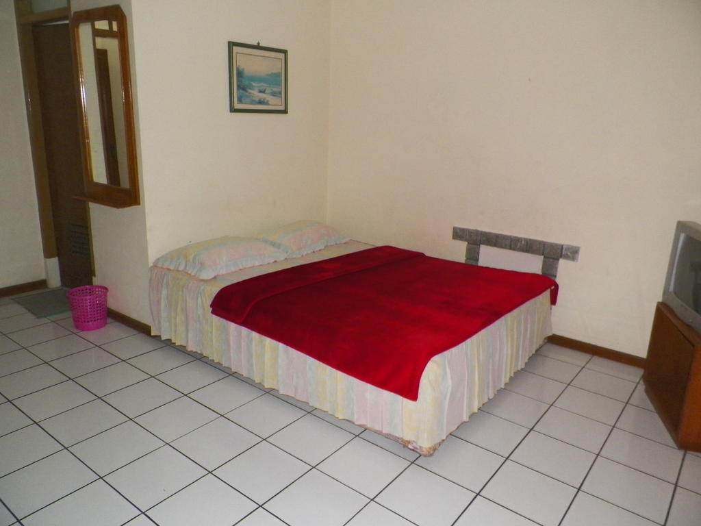 Hotel Puspa Sari Redpartner Ciater Phòng bức ảnh